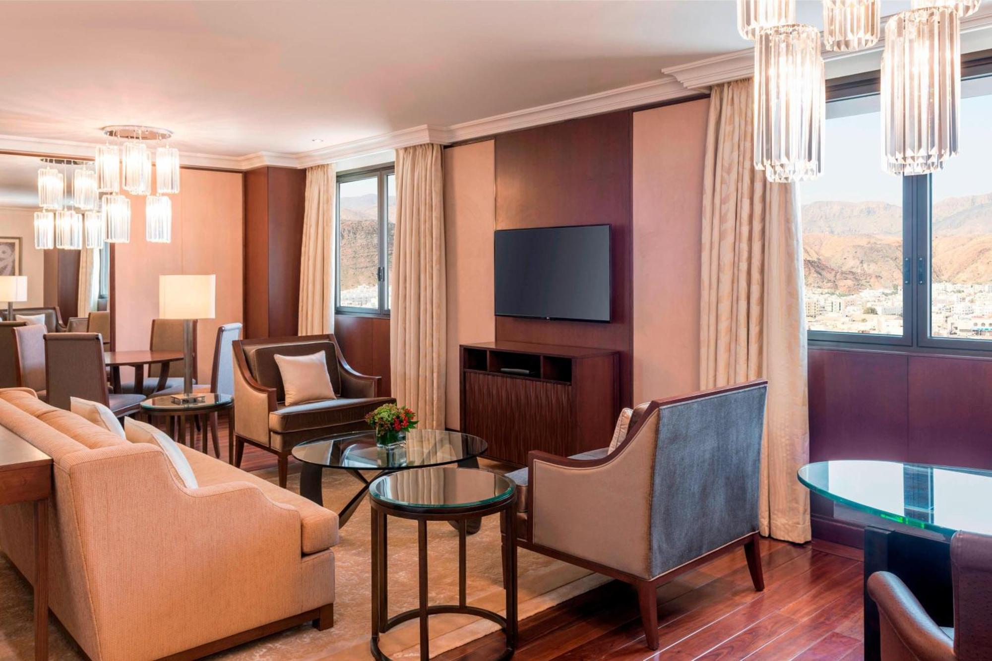 阿曼喜来登酒店 马斯喀特 外观 照片 A suite at the hotel
