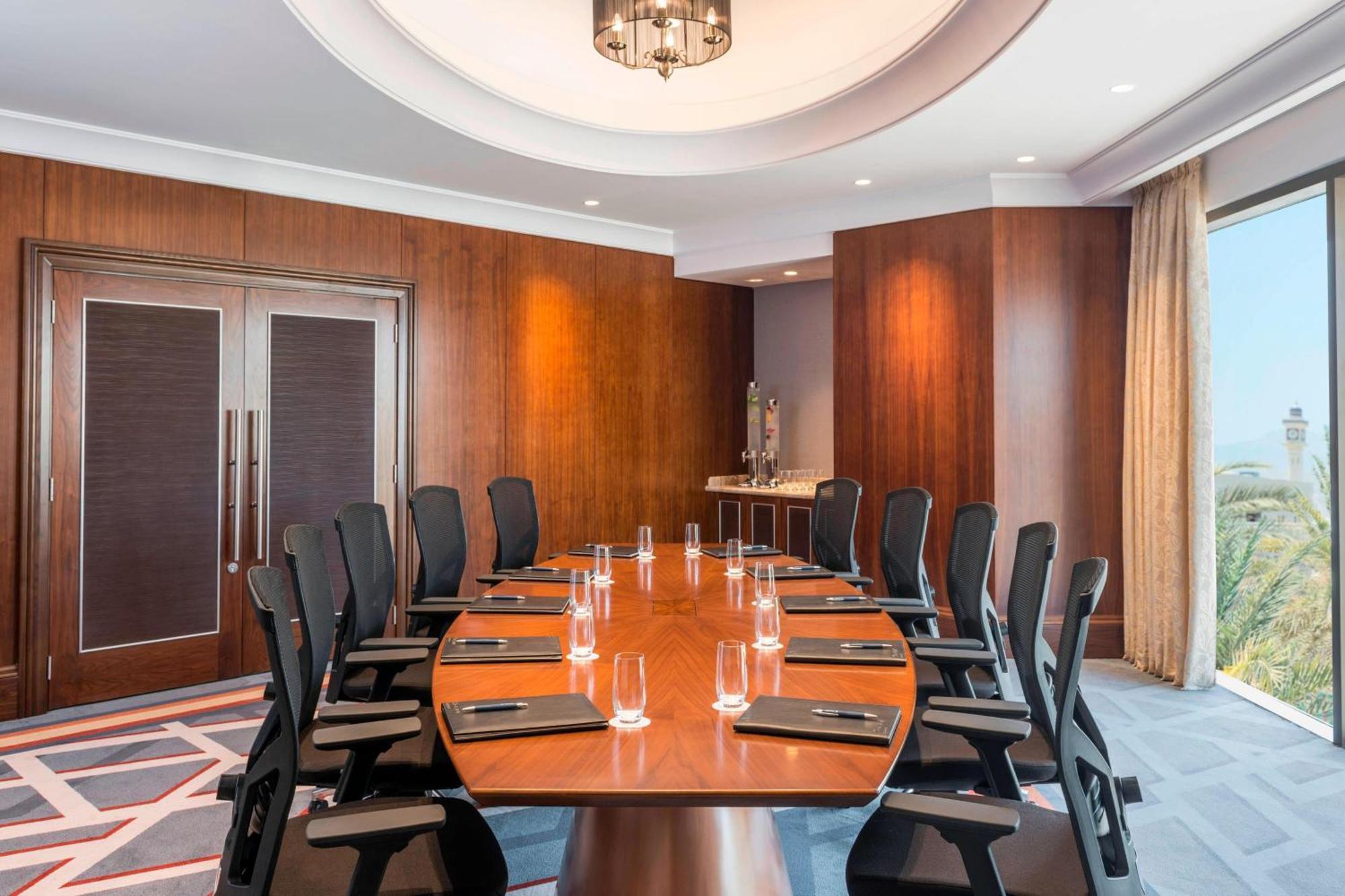 阿曼喜来登酒店 马斯喀特 外观 照片 Boardroom